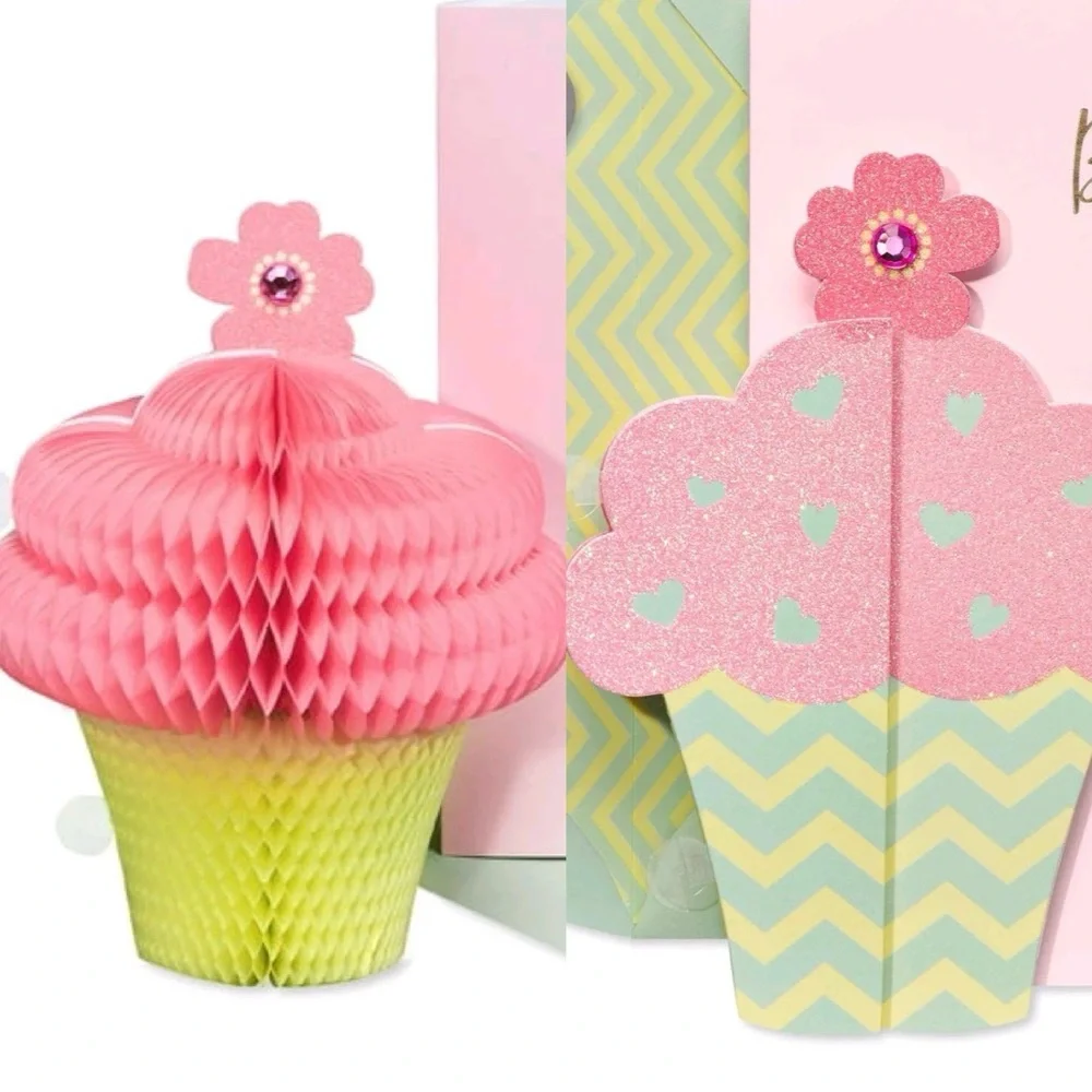 🆕Truly Special American Greetings Papersong 3D Cupcake Birthday Card